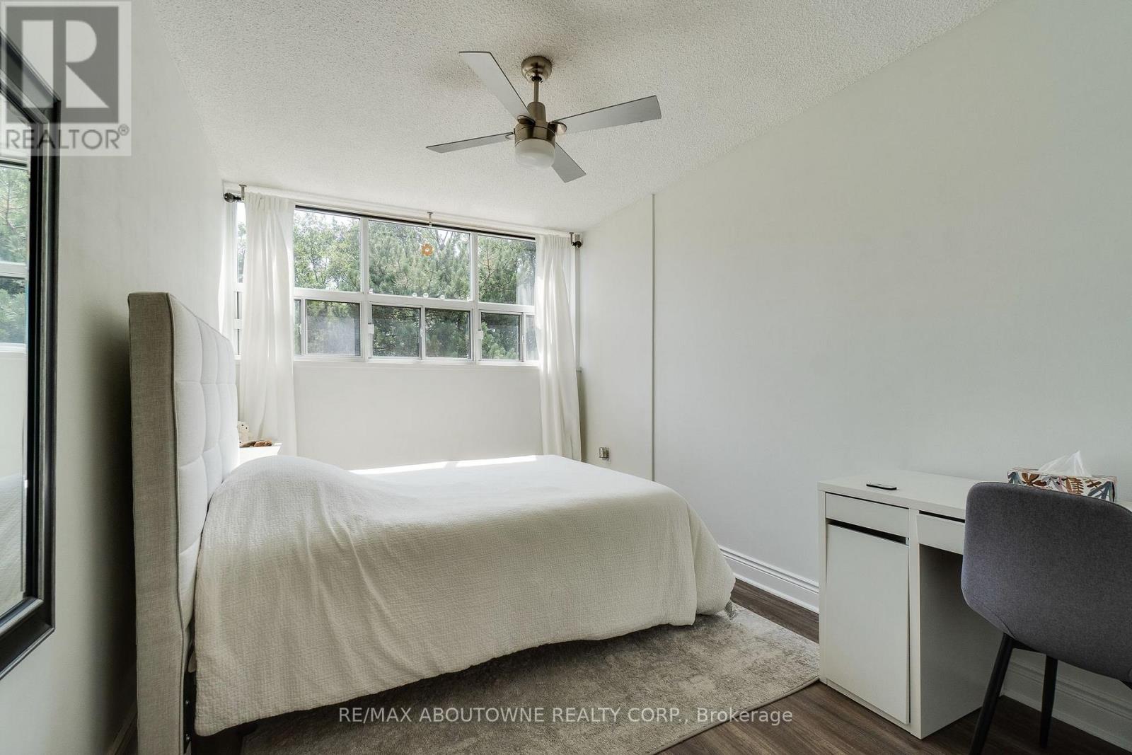 #507 212 KERR STREET - Image 27