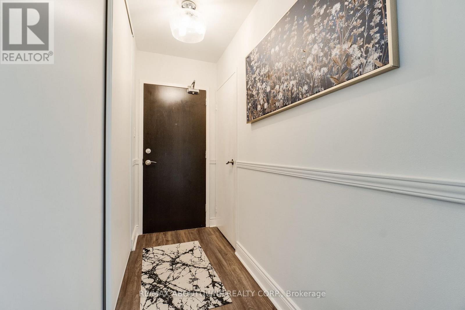 #507 212 KERR STREET - 4