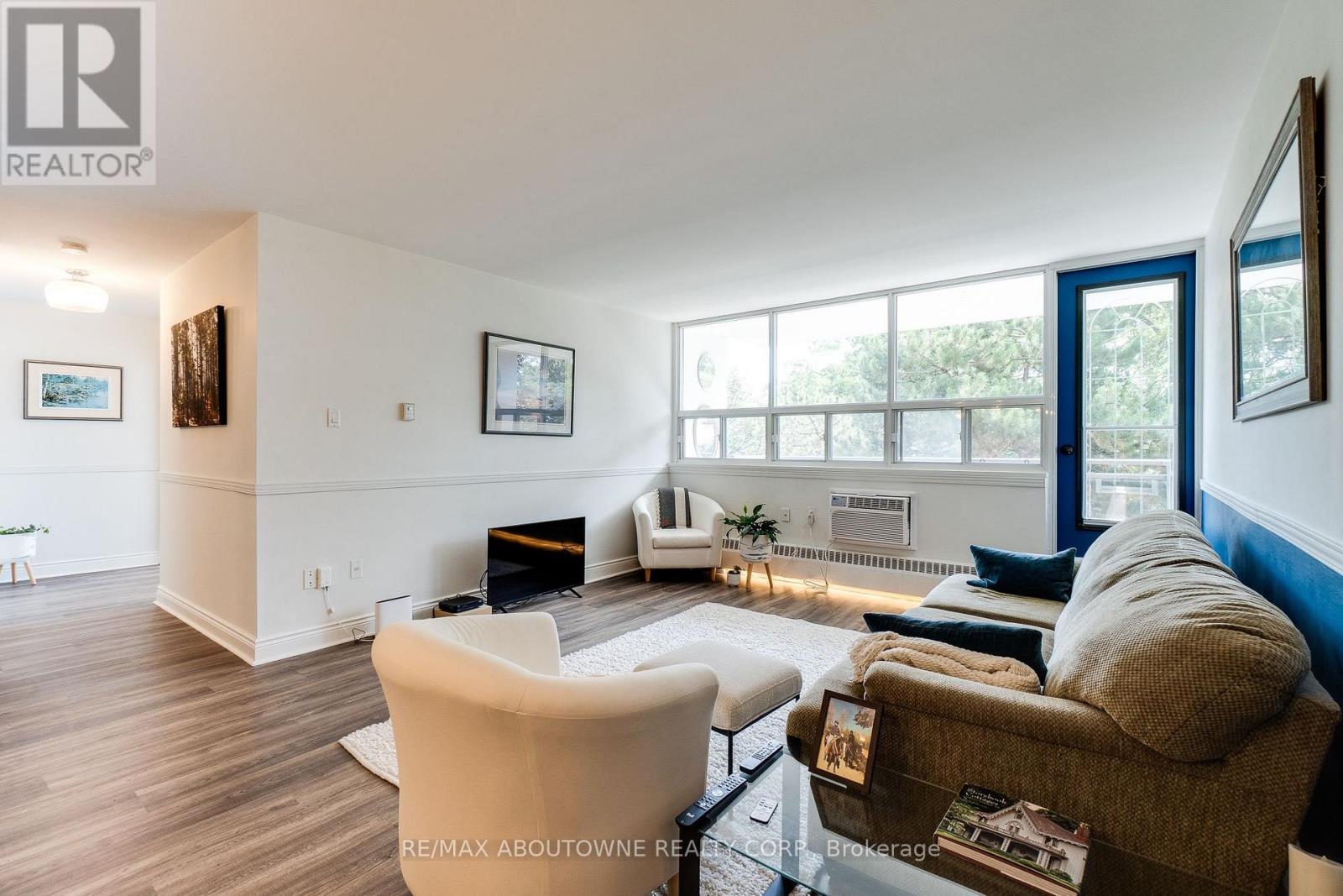 #507 212 KERR STREET - 8