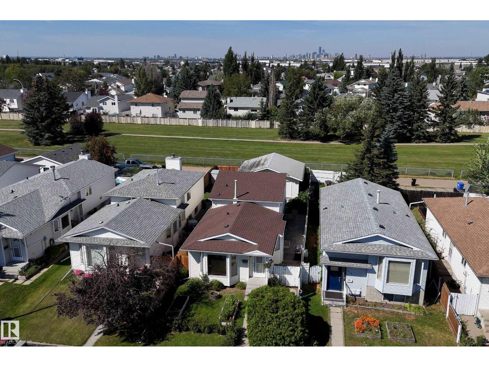 278 KIRKWOOD AV NW, Edmonton, Alberta, T6L5A8