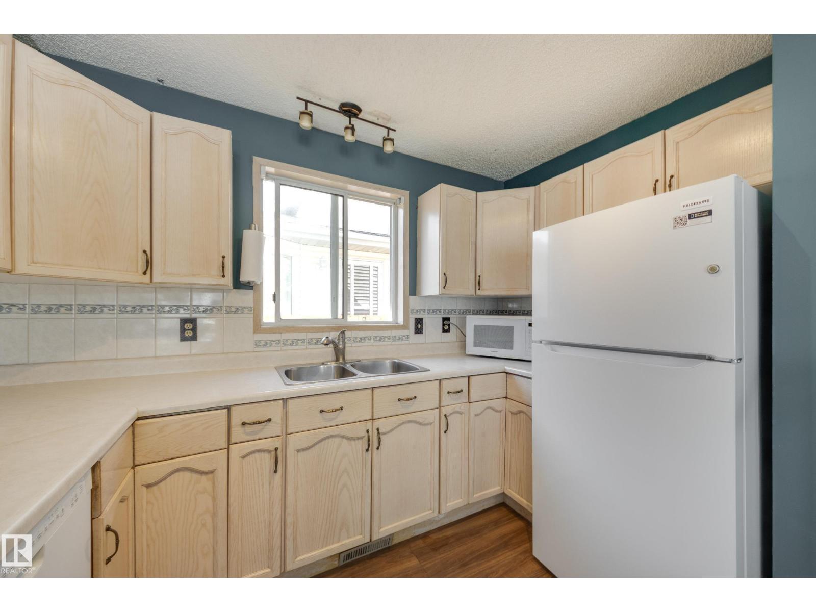 278 KIRKWOOD AV NW - 11