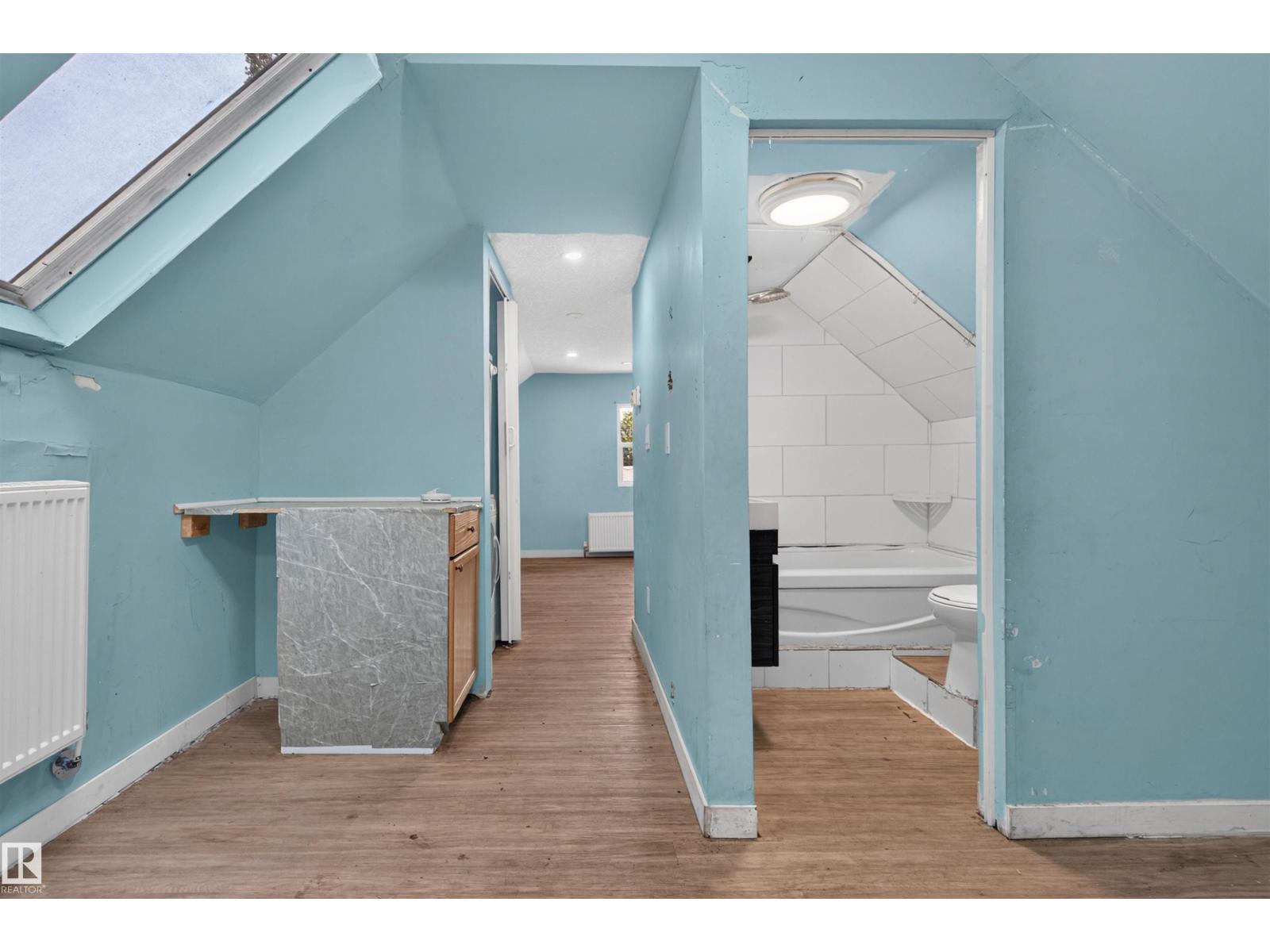 11327 89 ST NW - 23