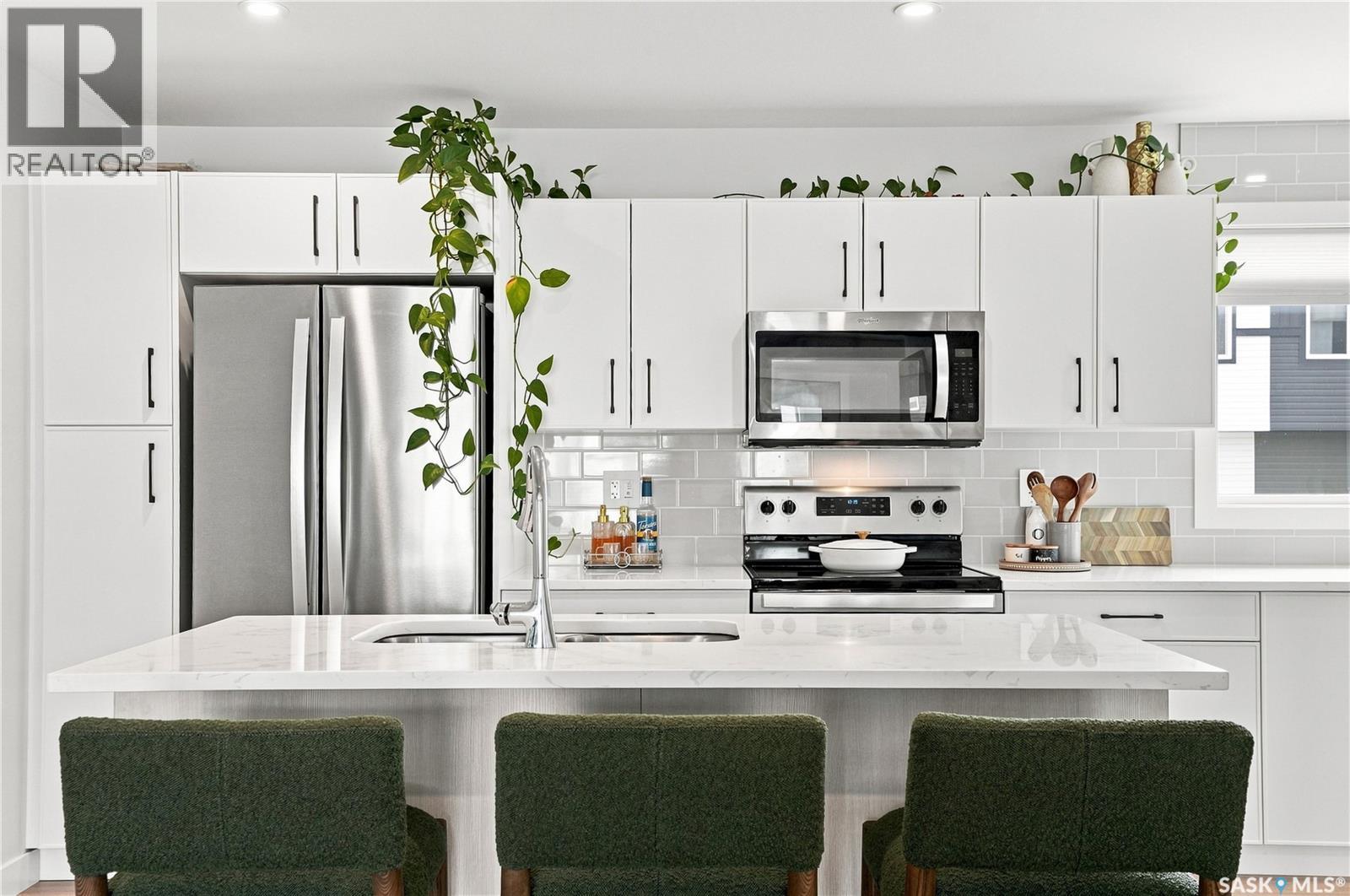 #12 651 Dubois CRESCENT - Image 14