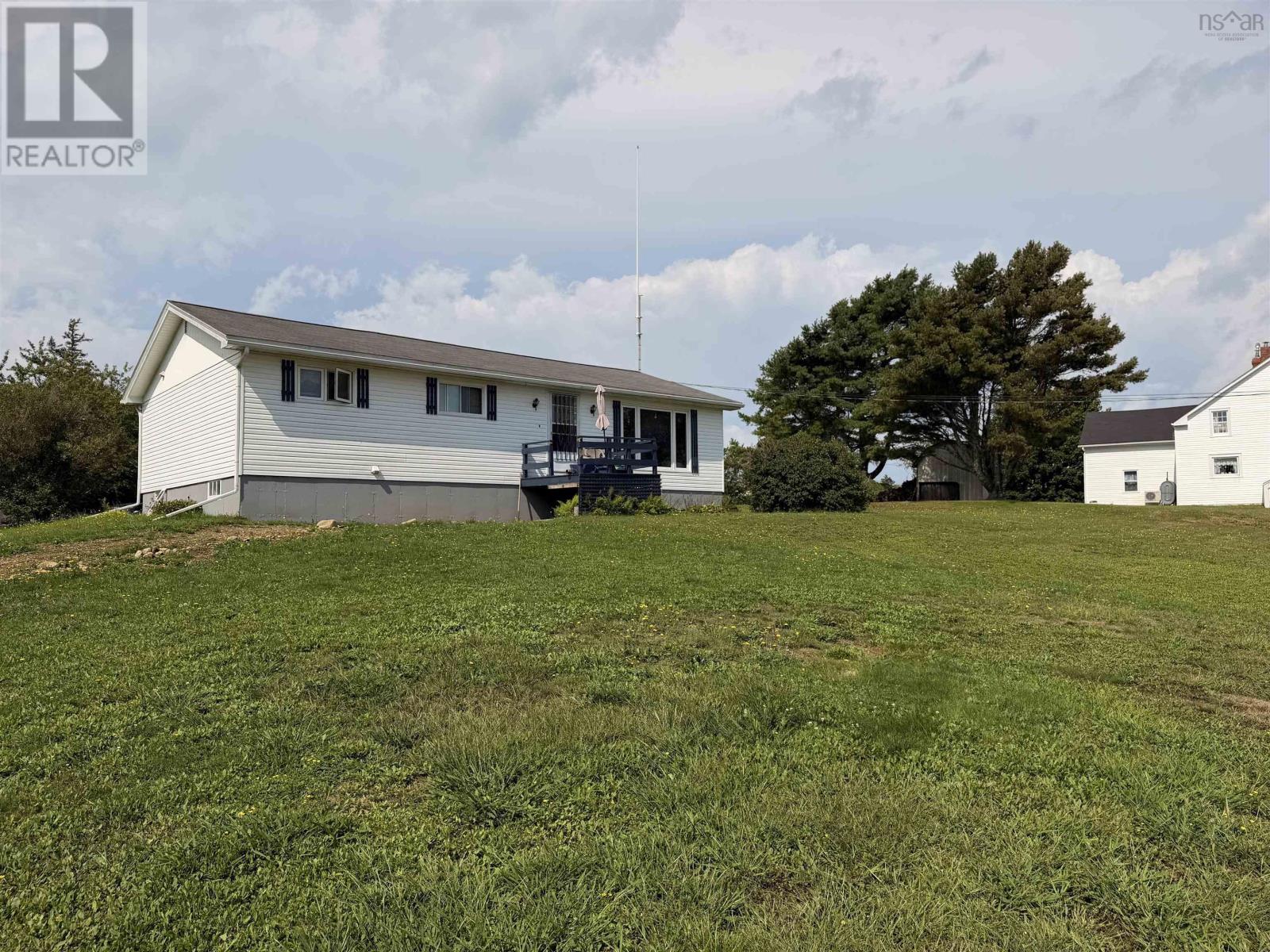 1268 Highway 334 - 1