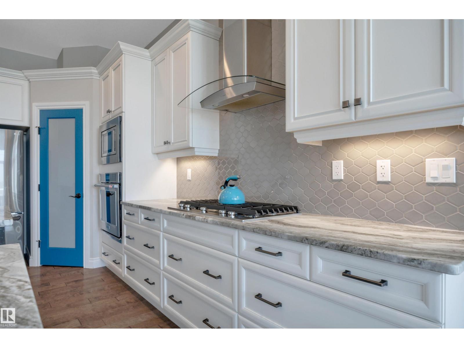 4232 8 ST NW - 9