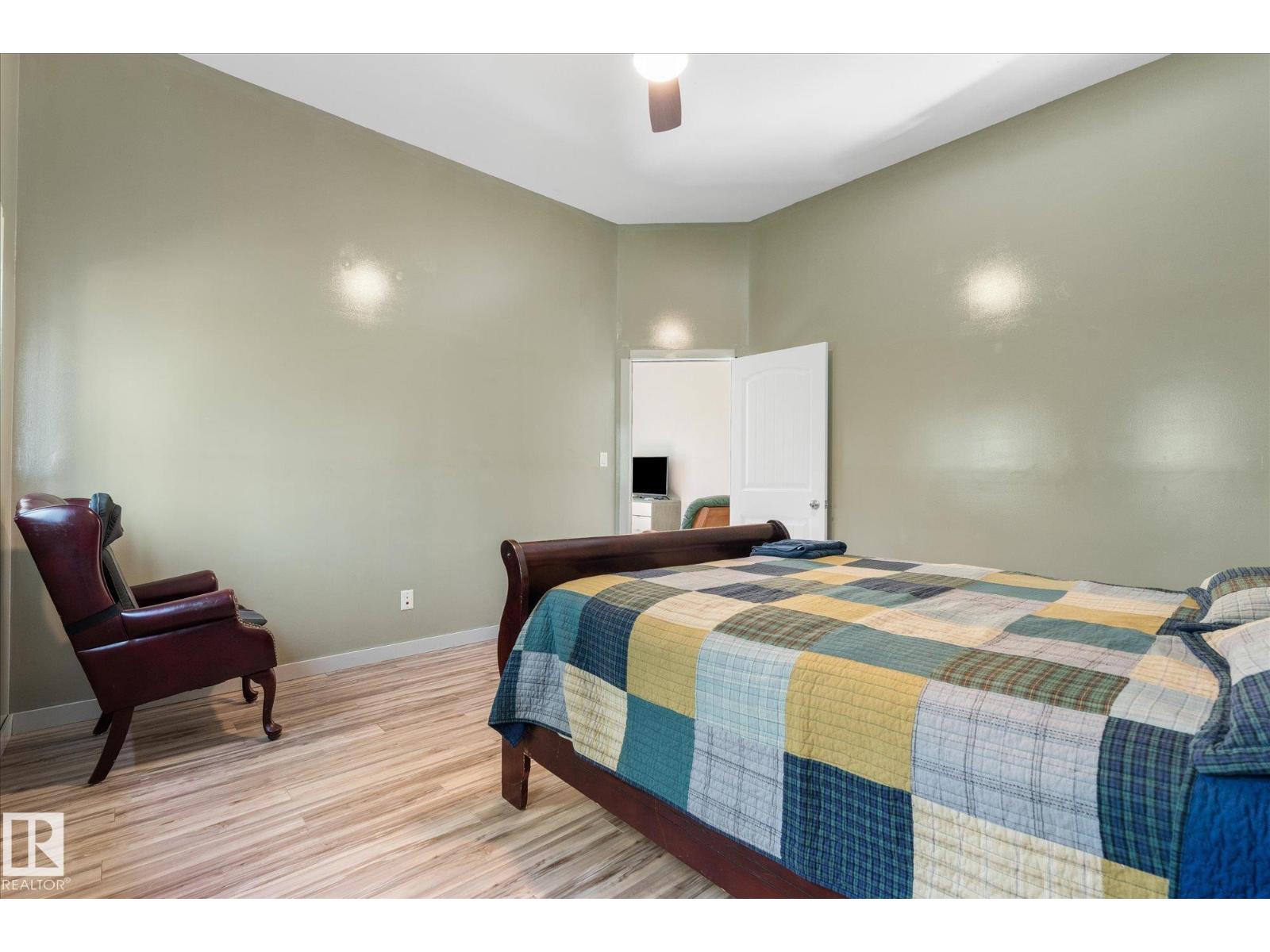 #36 52229 RGE ROAD 25 - 18