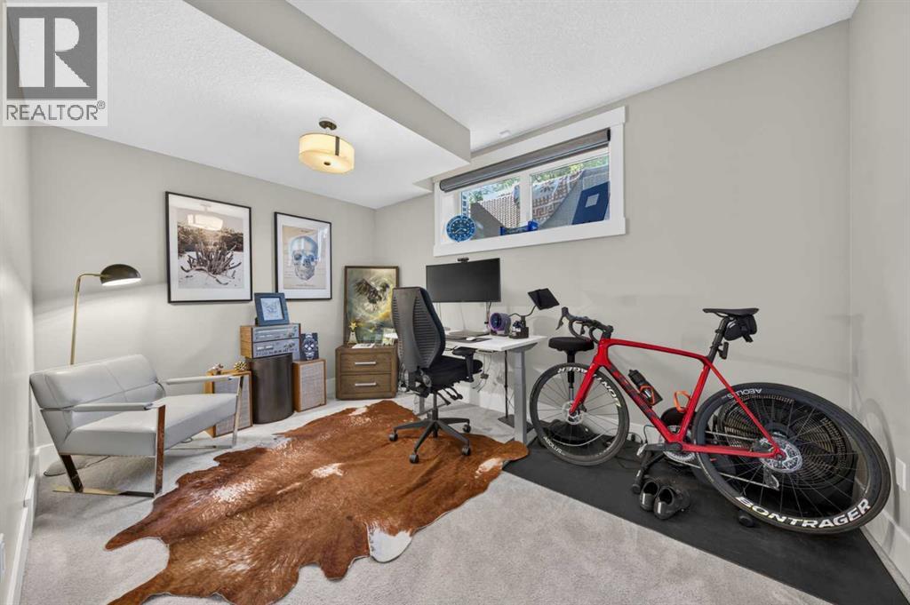 2413B Richmond Road SW - 23