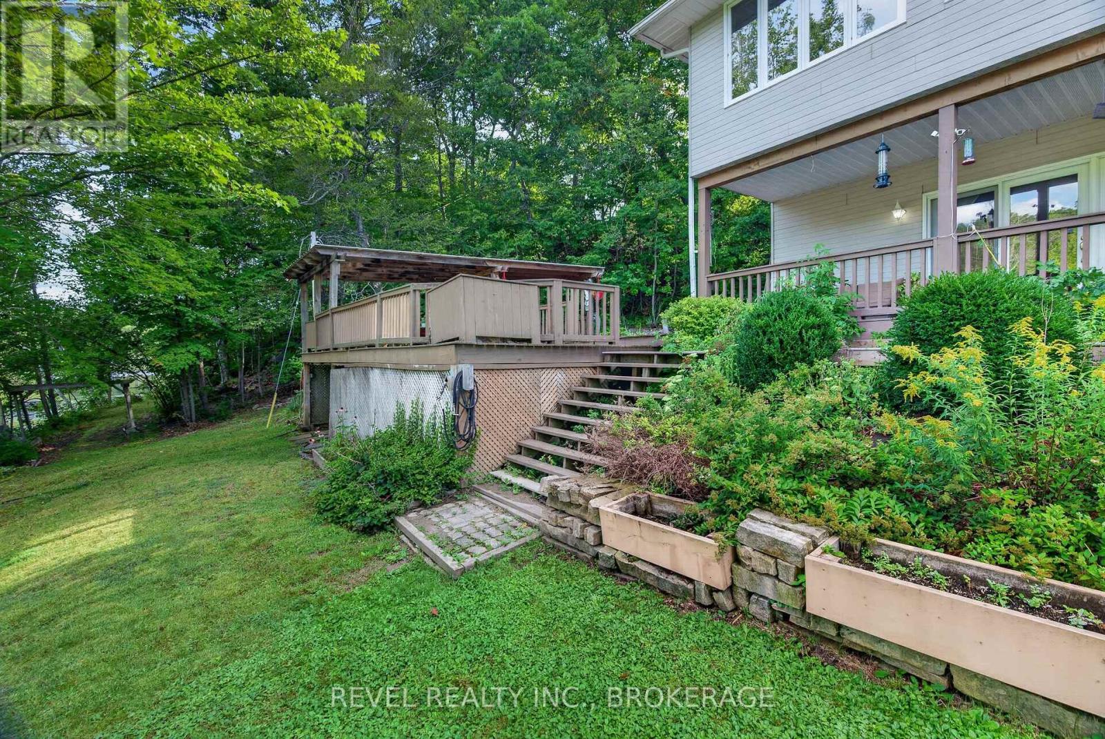 5383 RIDEAU ROAD - 43