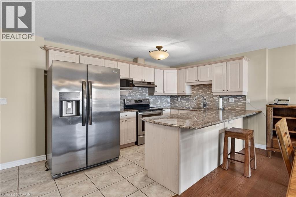 #205 12 ST ANDREW Street - 11