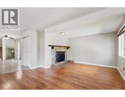 Primary Bedroom - 16 Blueberry Drive, Whitecourt, AB T7S1G7 Photo 7