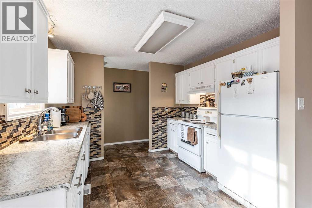 7 Valleyview Drive SW - 16
