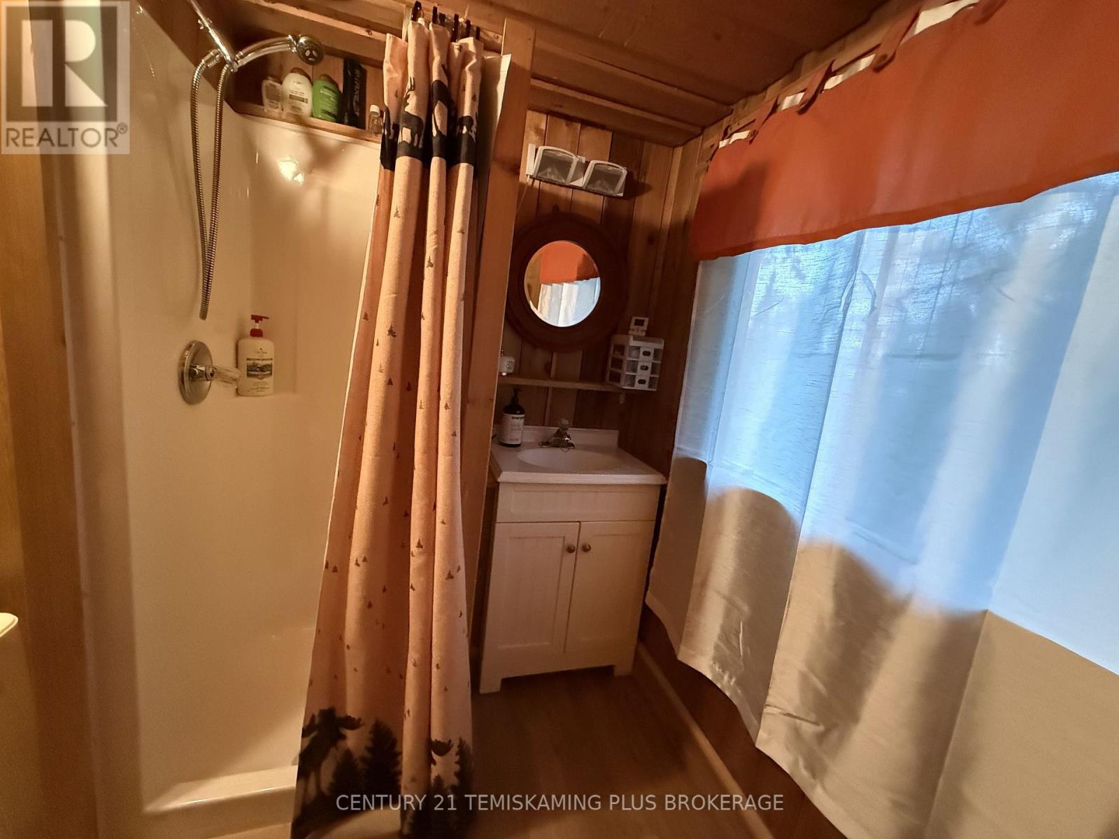 320 SHALLOW BAY ROAD - Image 27
