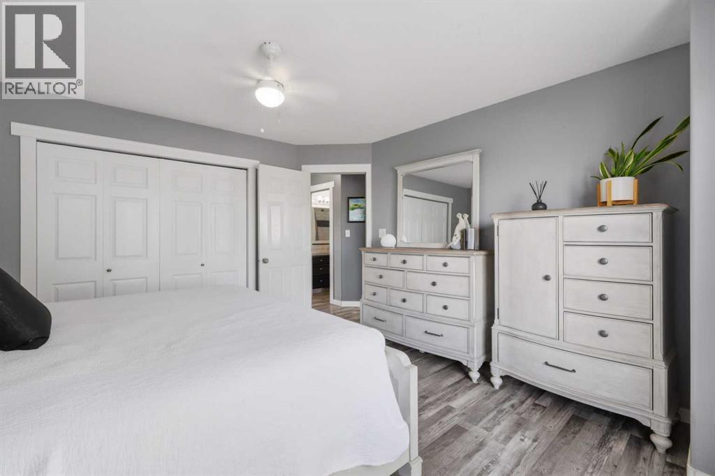 Listing photo – 276 Lindsay Avenue, Red Deer
