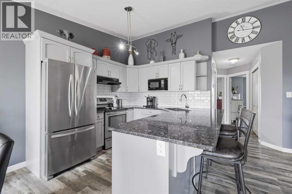 276 Lindsay Avenue - 4
