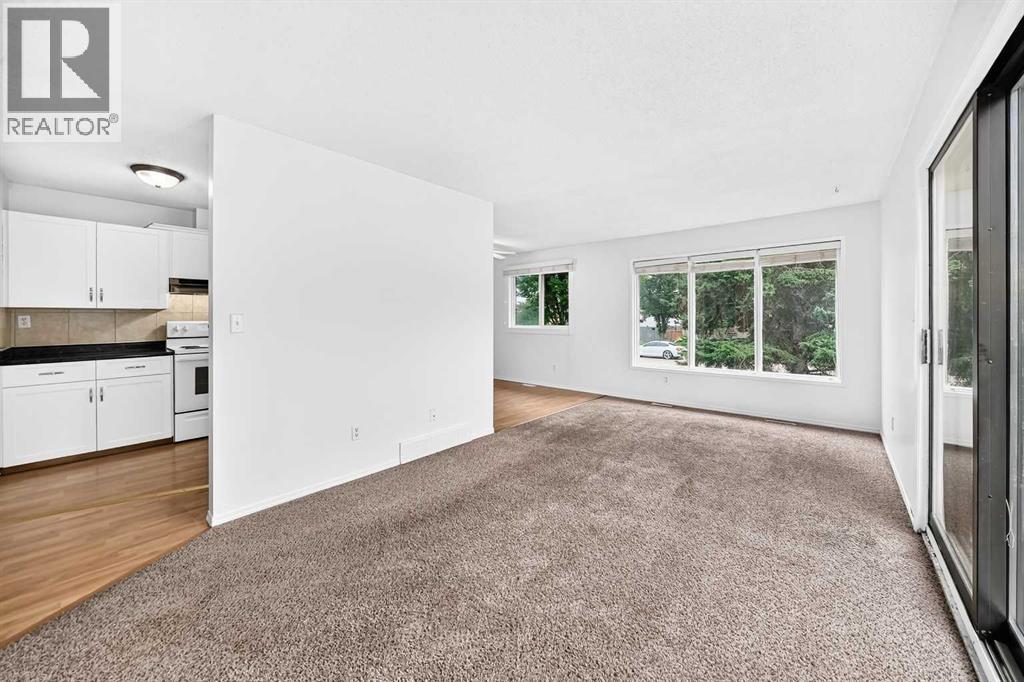 Listing photo – 28 Woodland Drive, Lacombe