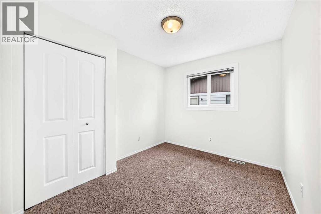 Listing photo – 28 Woodland Drive, Lacombe
