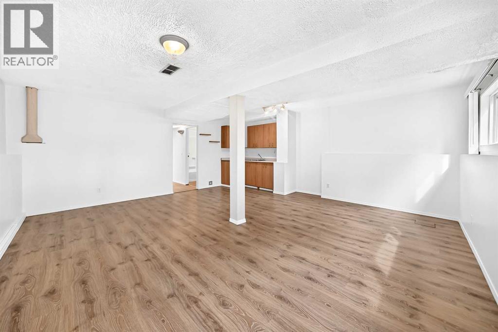 Listing photo – 28 Woodland Drive, Lacombe