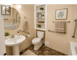 837 - 33 Harbour Square, Toronto, ON M5J2G2 Photo 18