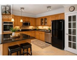 837 - 33 Harbour Square, Toronto, ON M5J2G2 Photo 9