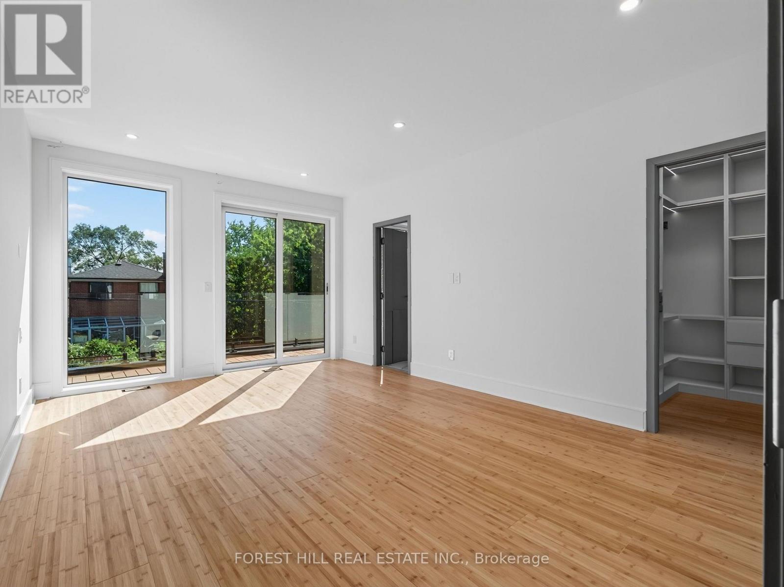 207 ROBINA AVENUE - Image 25