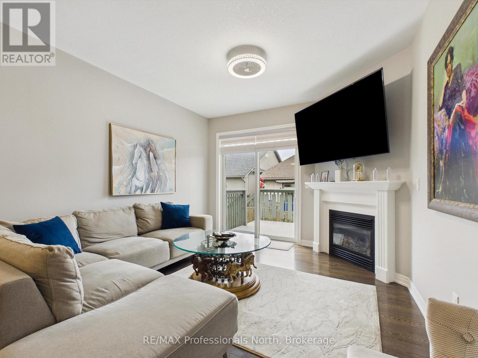 35 CANTERBURY CIRCLE - 5
