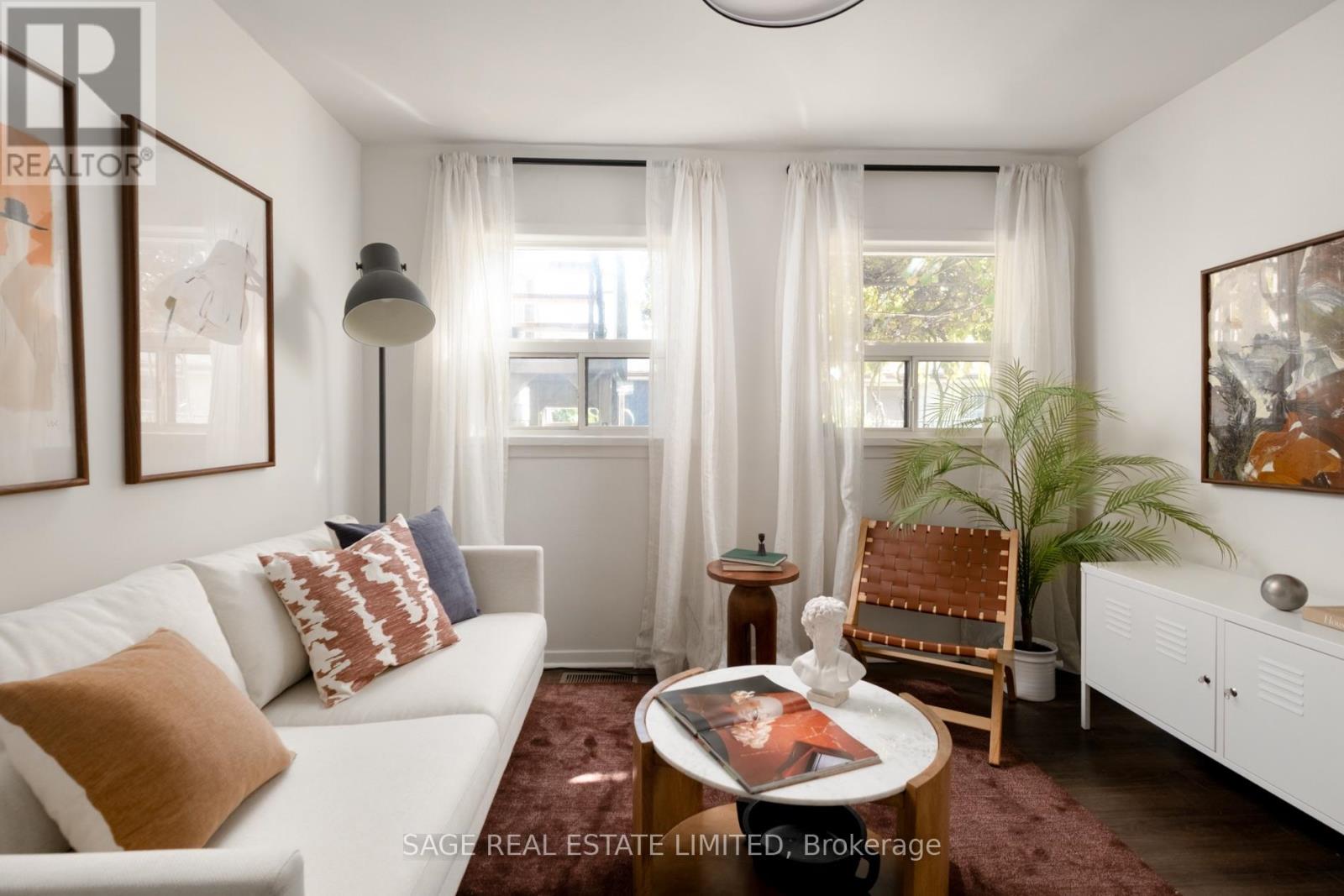 221 PALMERSTON AVENUE - 11