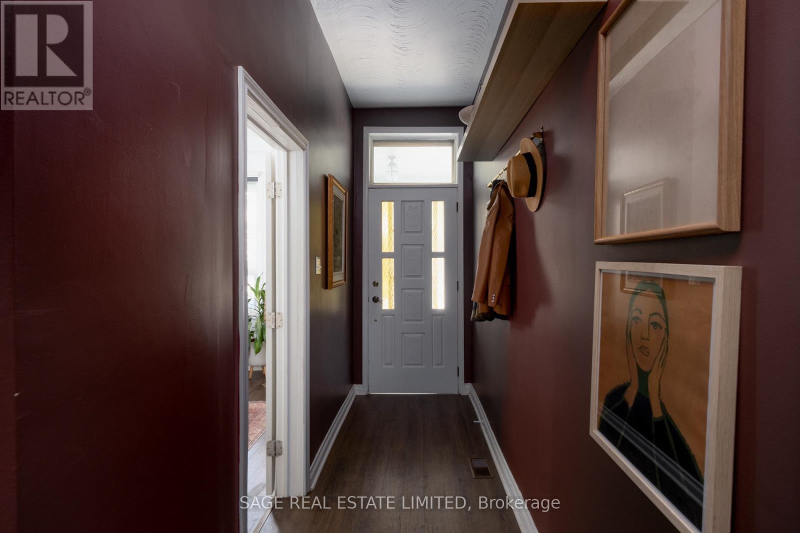 221 PALMERSTON AVENUE - 3