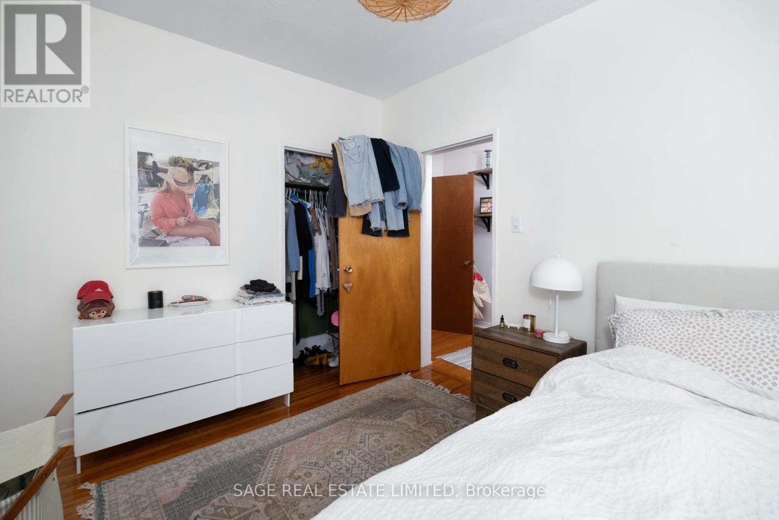 221 PALMERSTON AVENUE - 34
