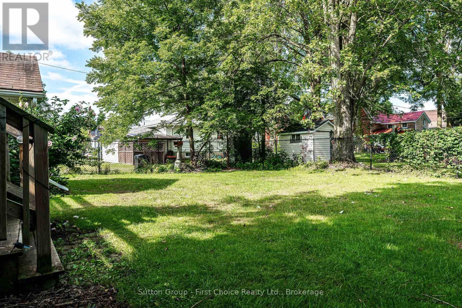 152 ST ANDREW STREET - 25