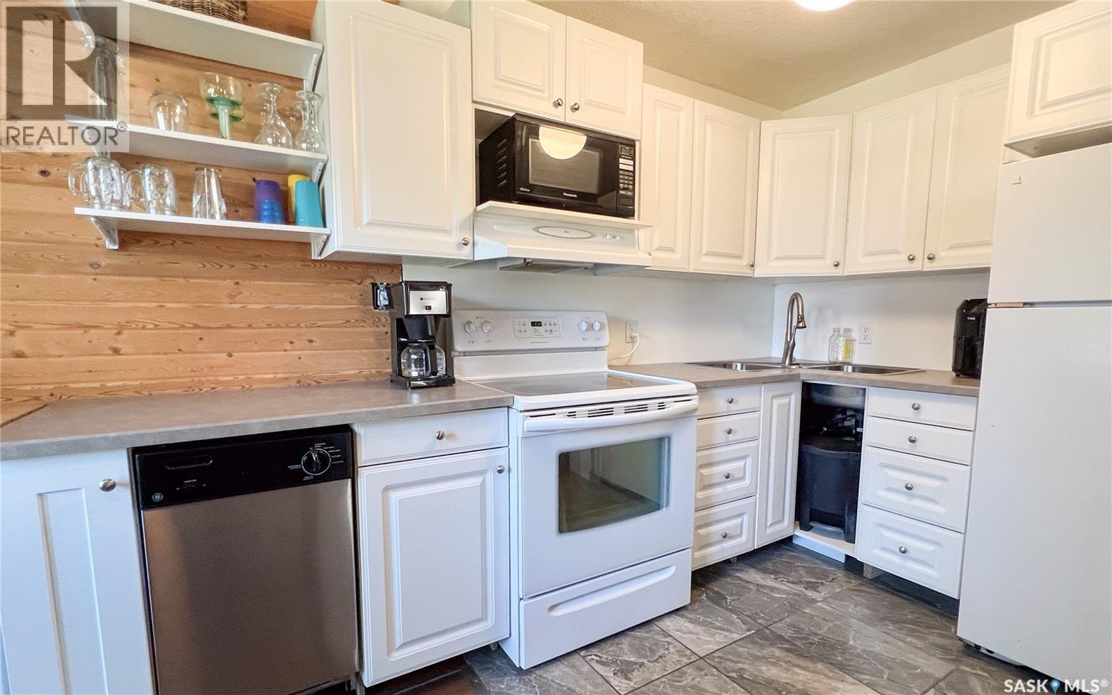 4 3rd CRESCENT S - Image 10
