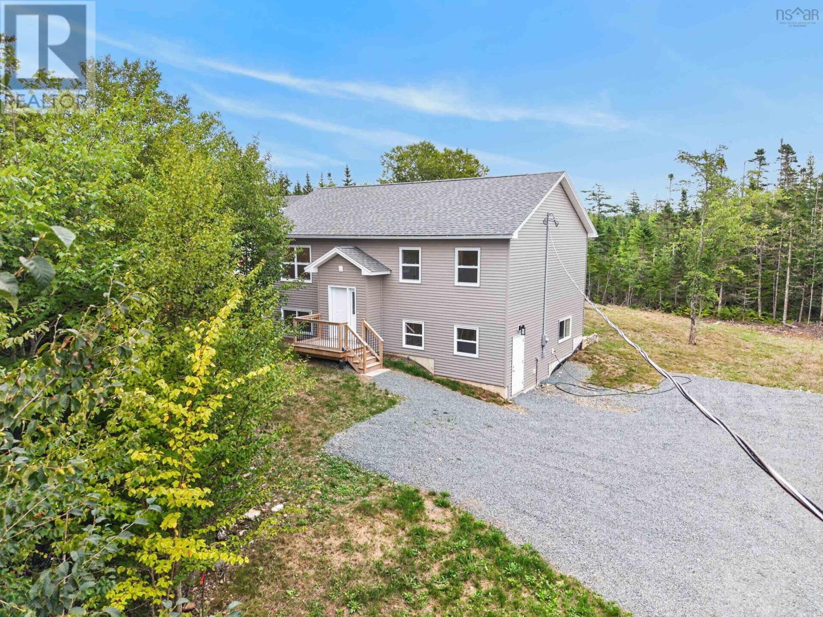 165 Ostrea Lake Road - Image 43