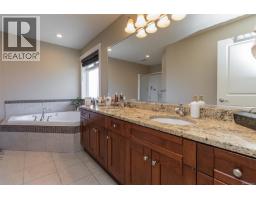 971 Gade Rd, Langford, BC V9B0G8 Photo 18