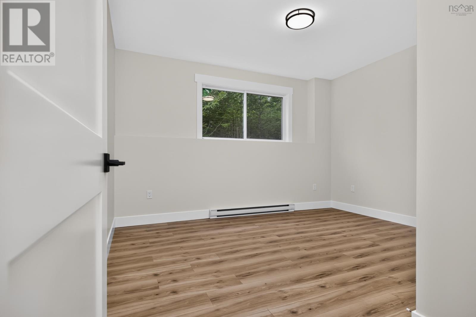 165 Ostrea Lake Road - Image 32