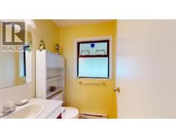 920 Carmen Cres, Gabriola Island, BC V0R1X2 Photo 16