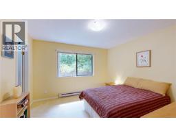 920 Carmen Cres, Gabriola Island, BC V0R1X2 Photo 11