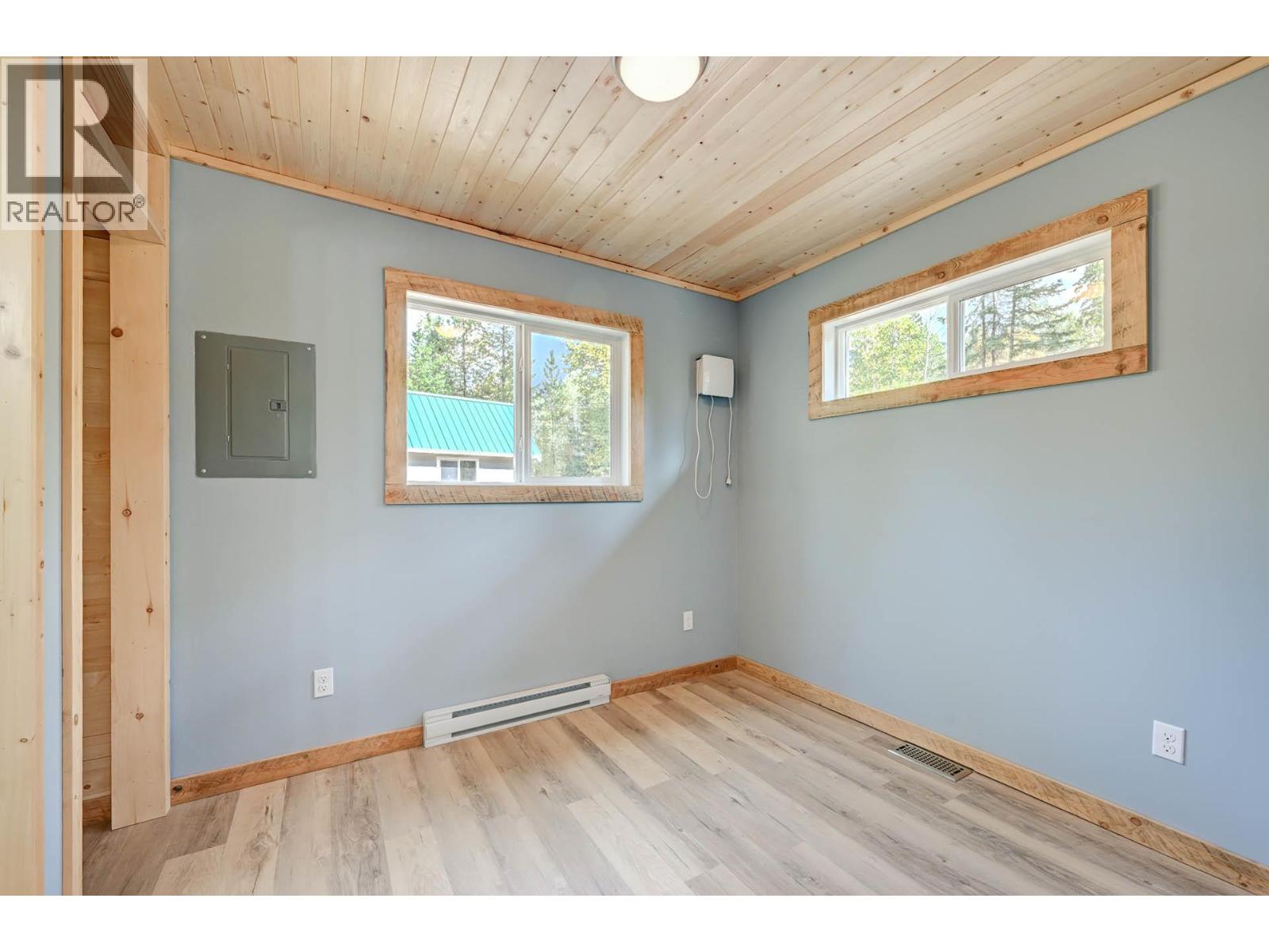 644 GROUSE CREEK Road - 10