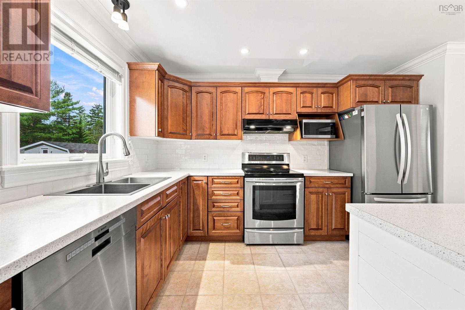 20 Lakeland Street - 17