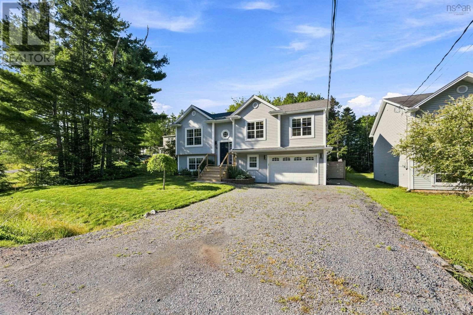 20 Lakeland Street - 3