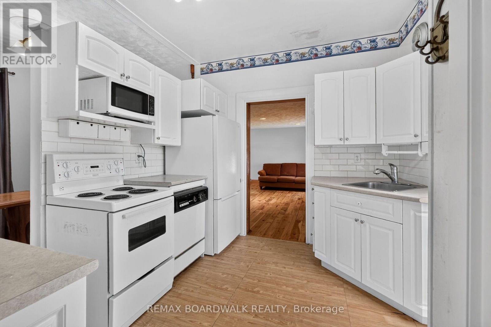 17 FRANCIS STREET - Image 12