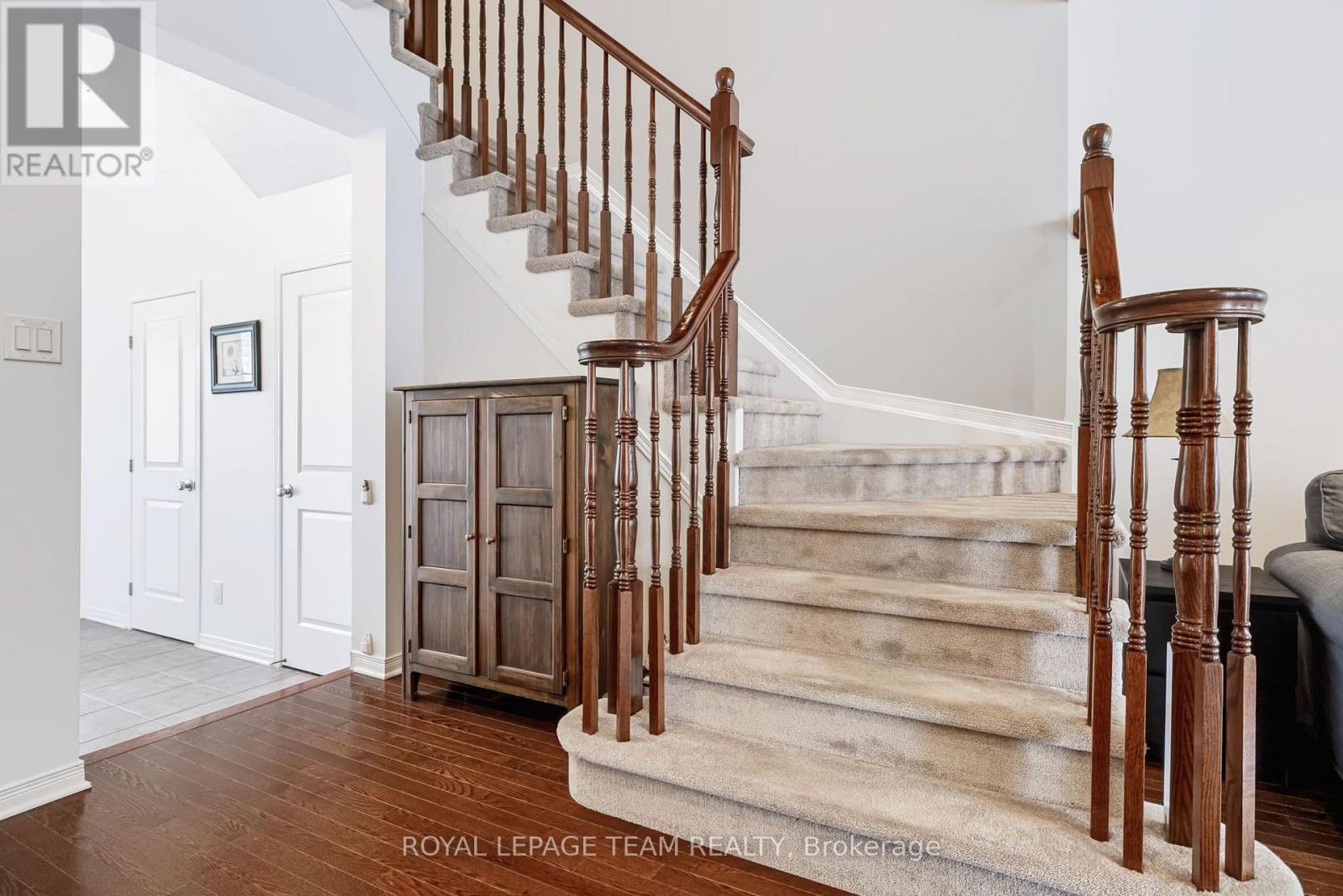 490 DUNDONALD DRIVE - Image 23