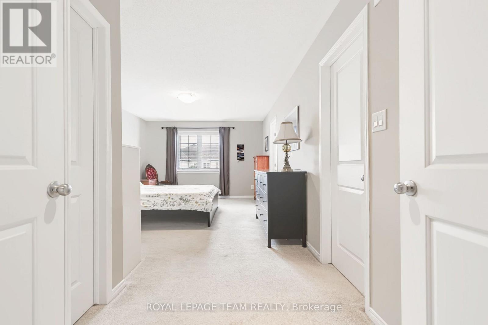 490 DUNDONALD DRIVE - 25