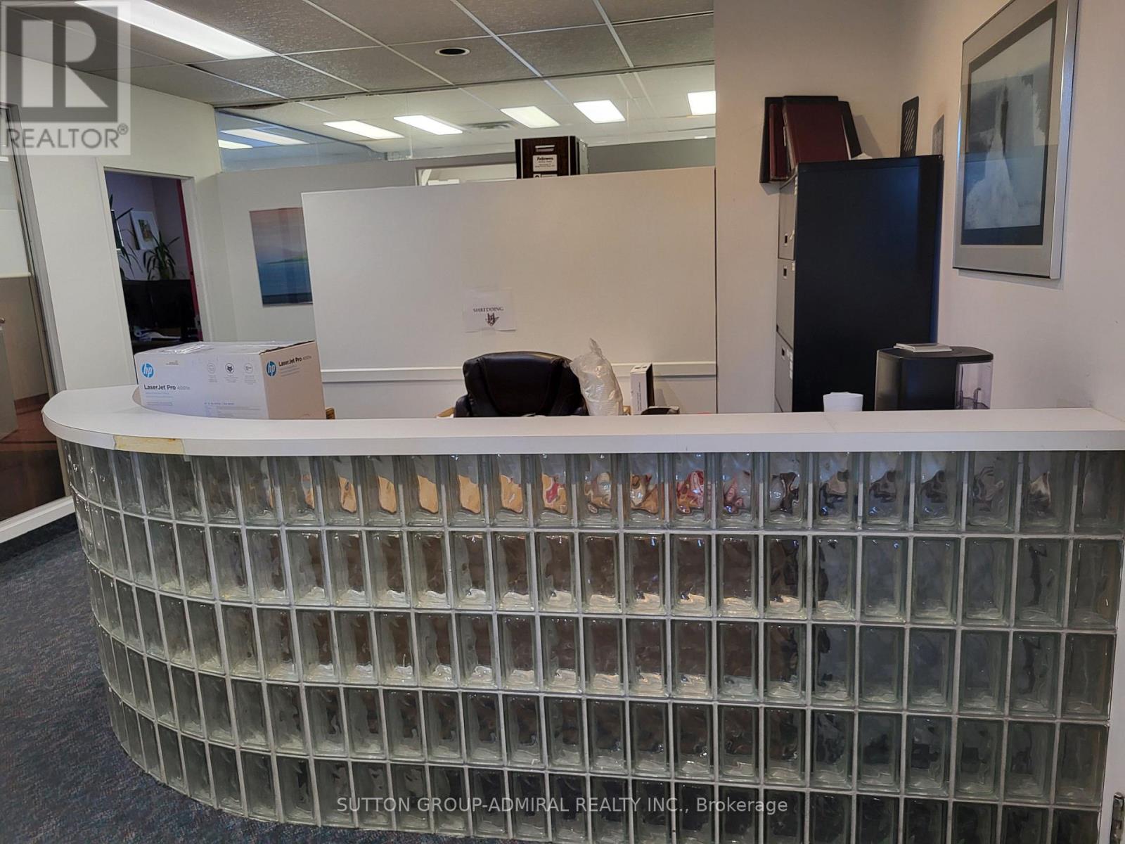 #101 300 Sheppard Avenue West, Toronto (Lansing-Westgate), Ontario, M2N1N5, Toronto (Lansing-Westgate), Ontario — photo 5 of 5