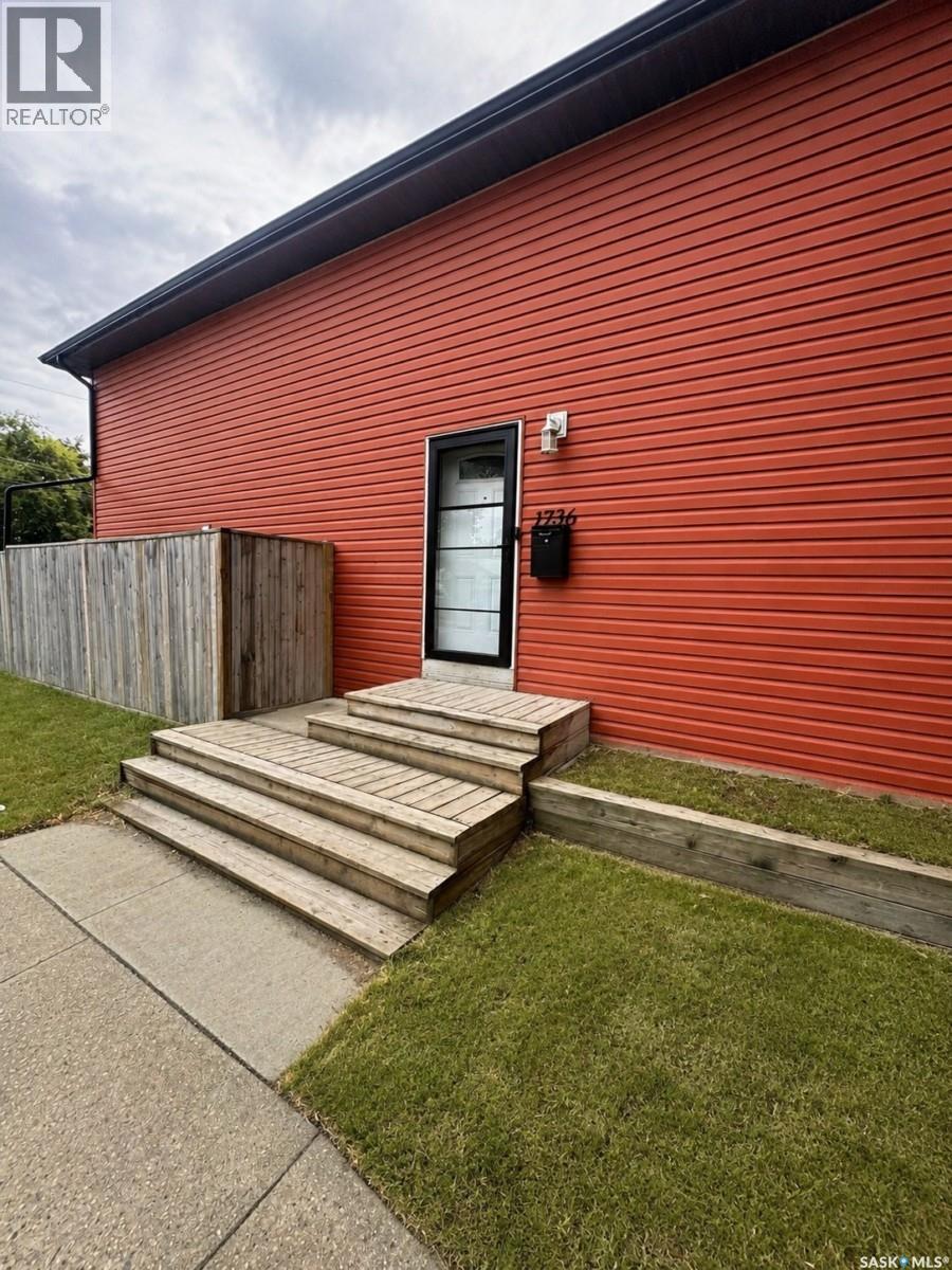 1736 C AVENUE N - 2