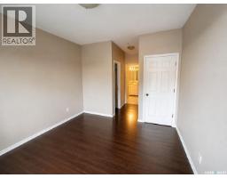 4pc Bathroom - 1736 C Avenue N, Saskatoon, SK S7L1L7 Photo 11