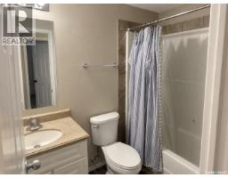 1736 C Avenue N, Saskatoon, SK S7L1L7 Photo 25