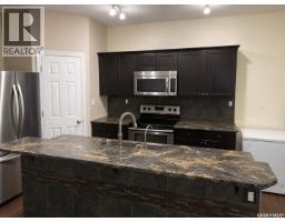 4pc Ensuite bath - 1736 C Avenue N, Saskatoon, SK S7L1L7 Photo 6