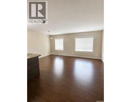 Dining room - 1736 C Avenue N, Saskatoon, SK S7L1L7 Photo 8