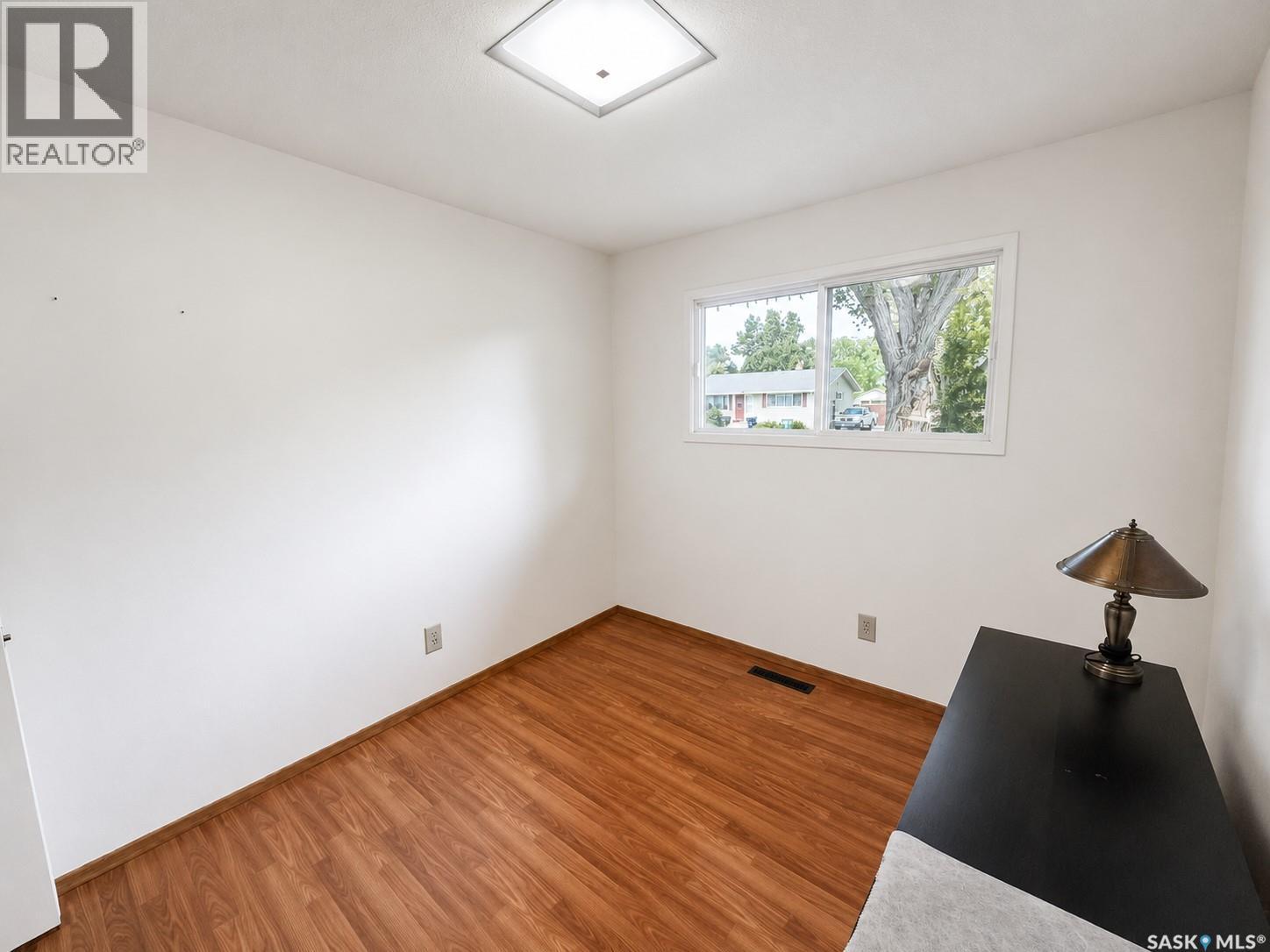 2145 37th STREET W - Image 18