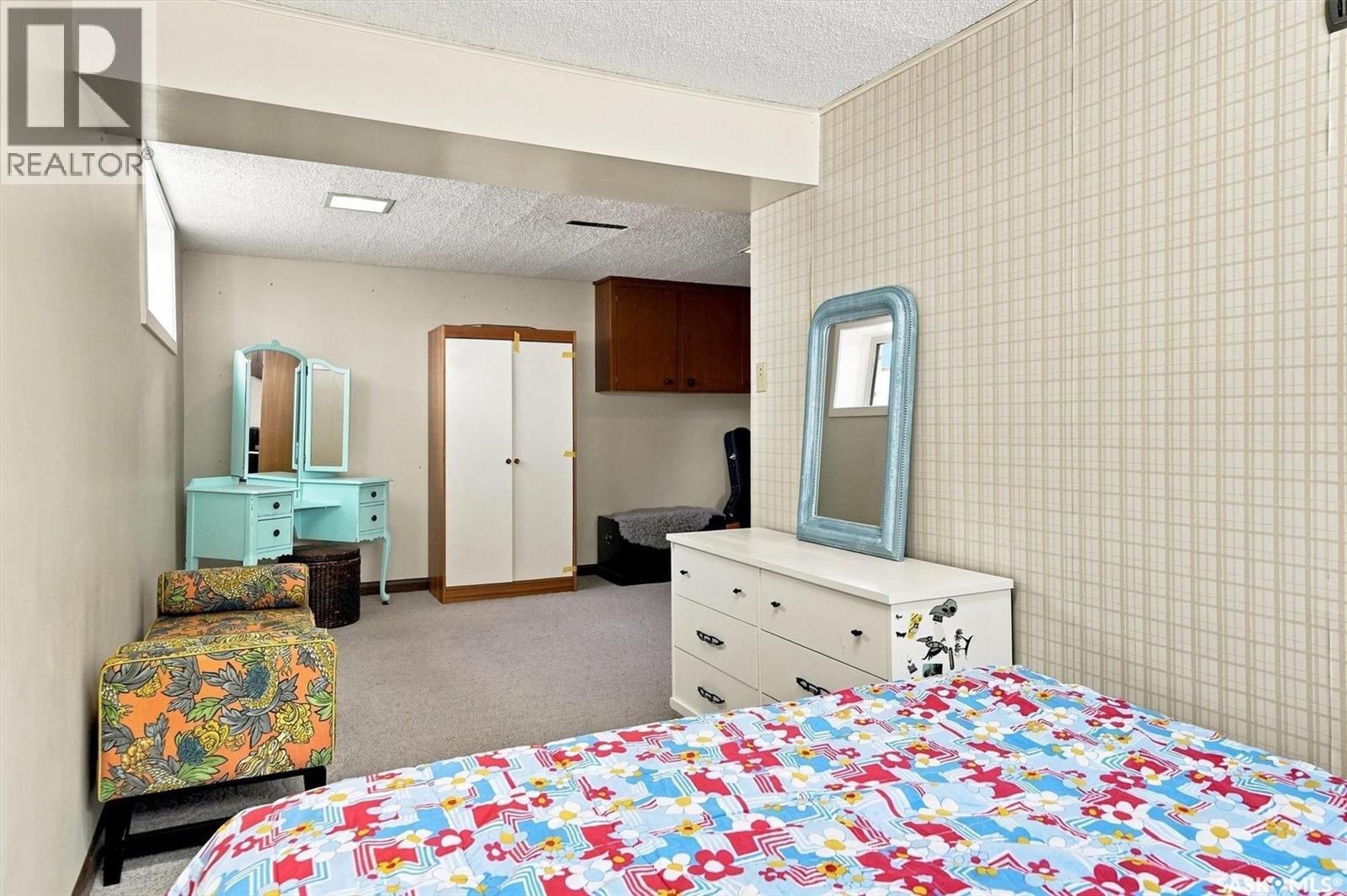 22 Brown CRESCENT - Image 36