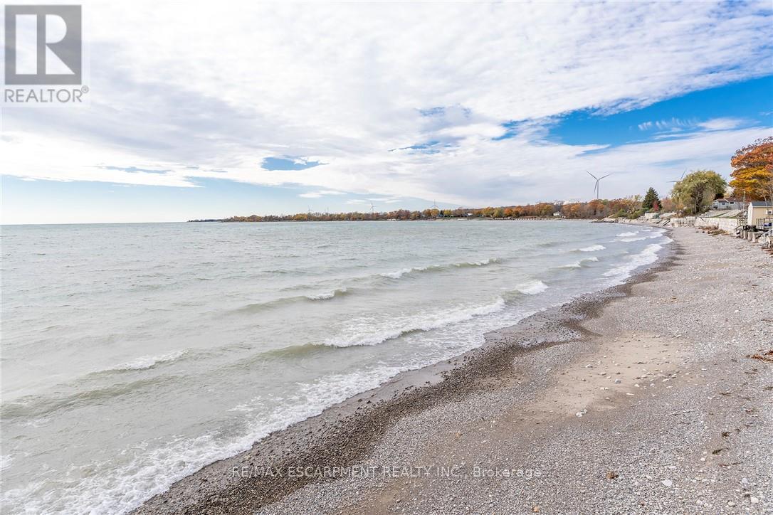 577 EDGEWATER PLACE - Image 36